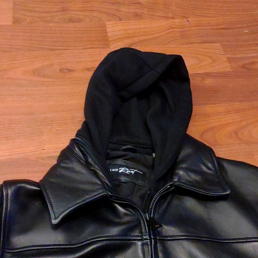 Man leather jacket Black Rivet black size large excellent condition - Picture 3 of 5